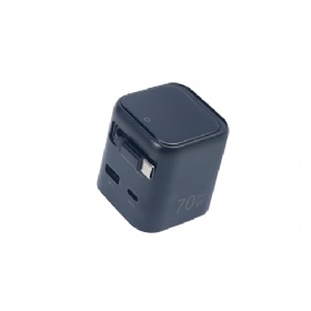 Foldable US Plug 70W display charger with retractable cable